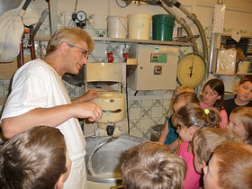 R&uuml;hrsch&uuml;ssel